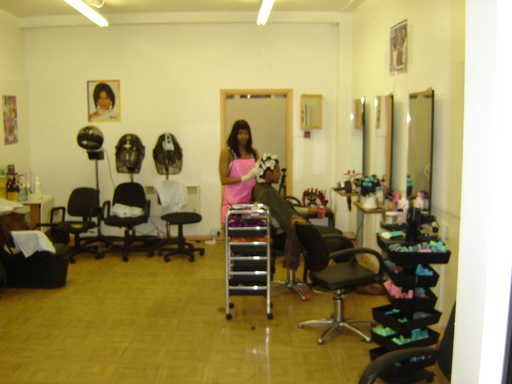 Marie-Henriette Hair