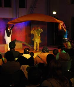 Handful of Henna performance