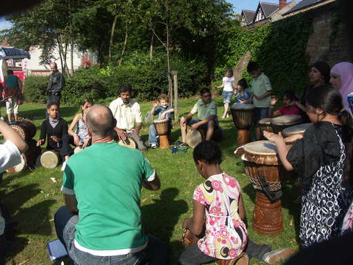 Community gets rythym.