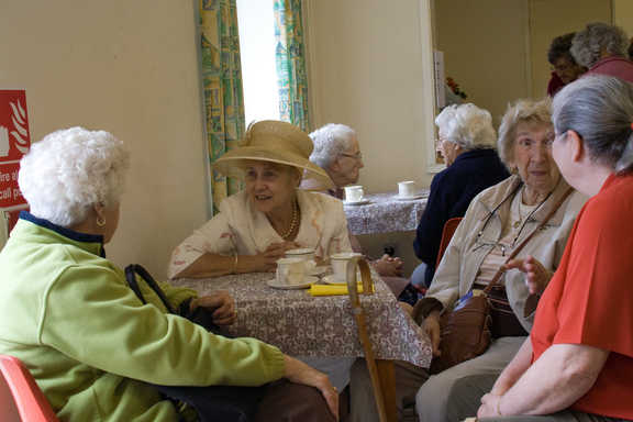 Jackie Drayton drinks tea with TARA folk.