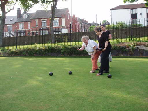 Beginners bowling at Abbeyfield Park