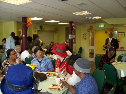 Daycare users talking to Lord Mayor