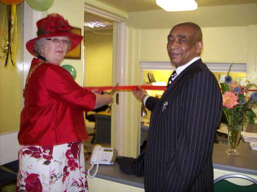 Mrs Jane Bird, Lord Mayor and Ricky Bennett,Manager at Saddacca.