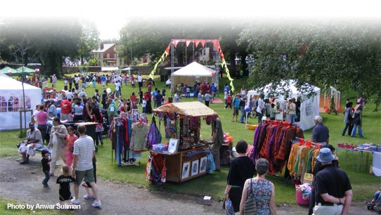 Crowds at the Festival. Photo by Anwar Suliman