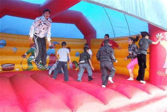  Bouncy castle