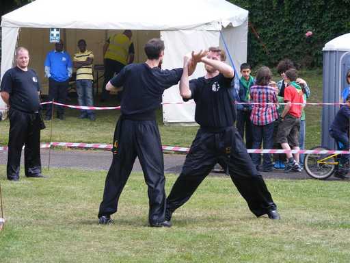 Don't attack me! You'll regret it!