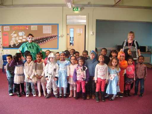 Pye Bank - Planets and Aliens 