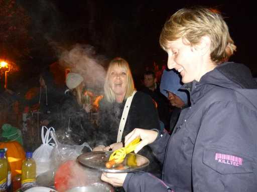 Donna & Debbie eating