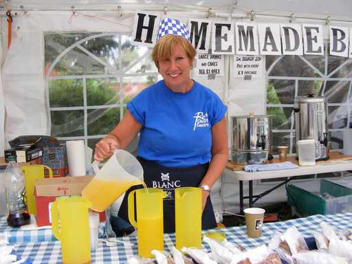 Service at the tea tent