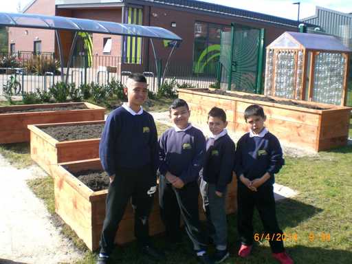 Little kids become green giants